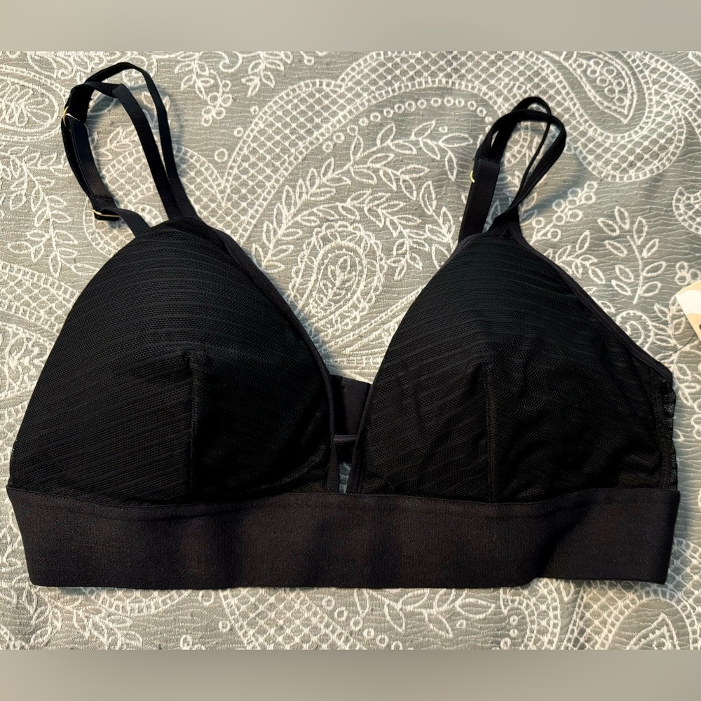 NWT All You Lively Bralette Size L